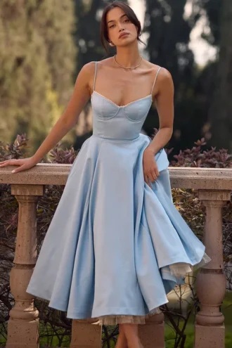 Mademoiselle Cinderella blå midiklänning i tyll