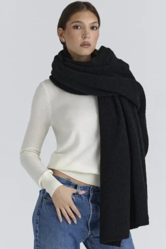 Nara Svart Oversized-halsduk i texturerad ull